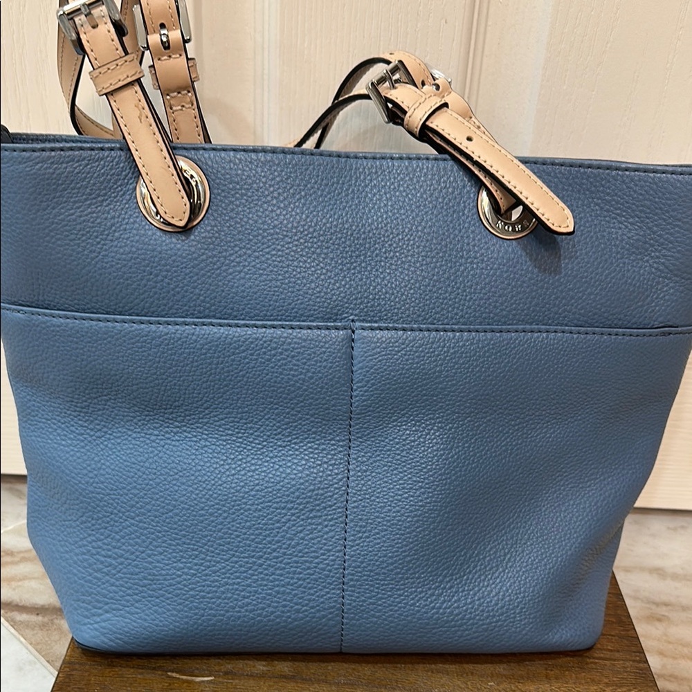 Michael Kors Blue and Tan Leather Tote Bag with Structured Design - Picture 4 of 5